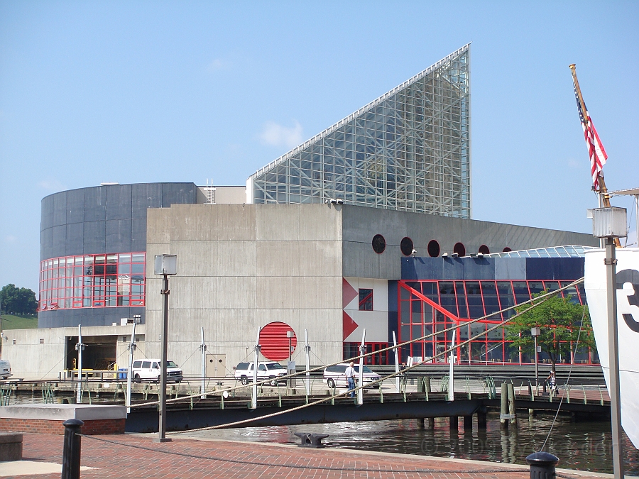 Baltimore [2009 July 02] 023.JPG - Scenes from Baltimore's Inner Harbor.